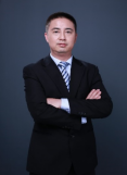 王小伟