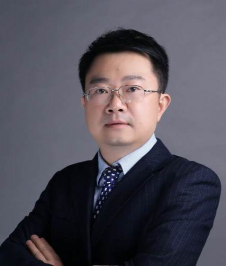 熊伟