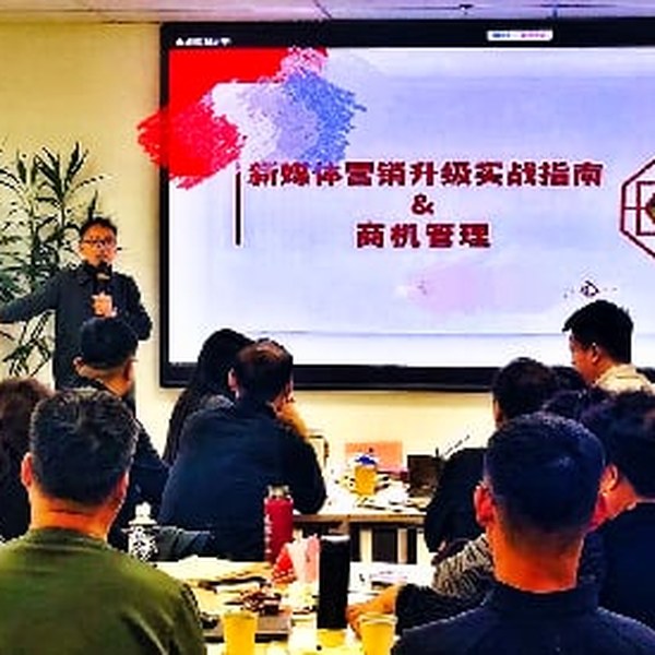 王占傲