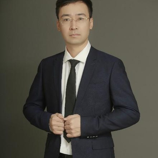 崔成飞