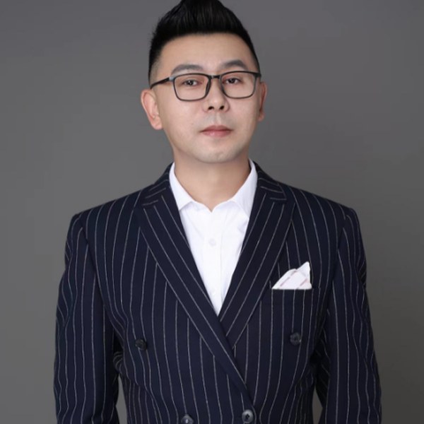 刘静华
