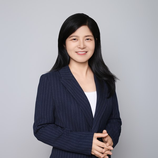 佰是