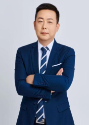 李一弘