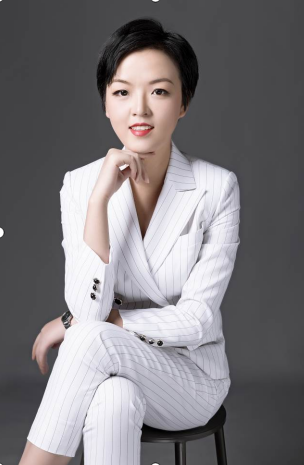 吕依玲